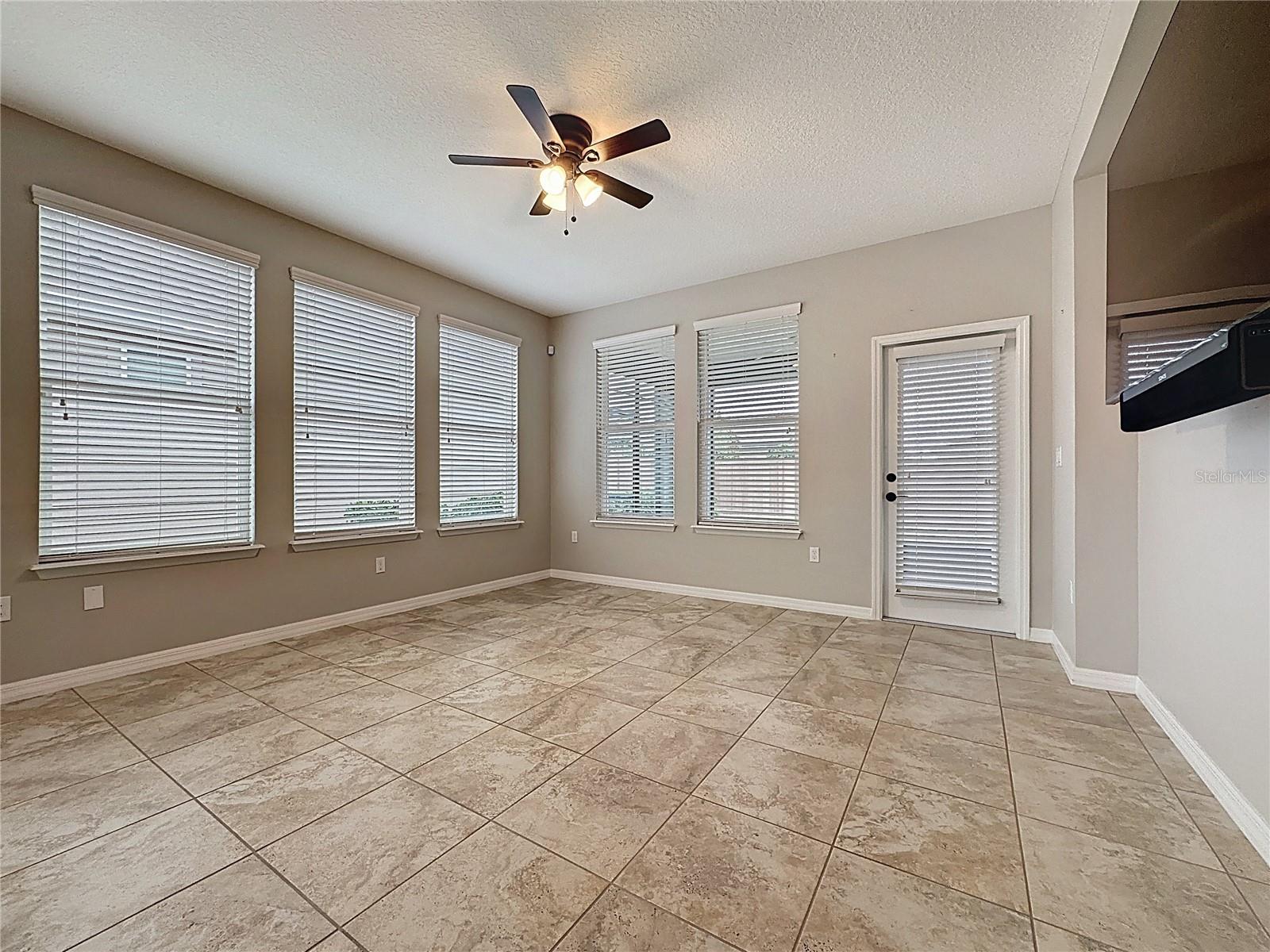 345 ALCOVE DR, GROVELAND, FL, 34736