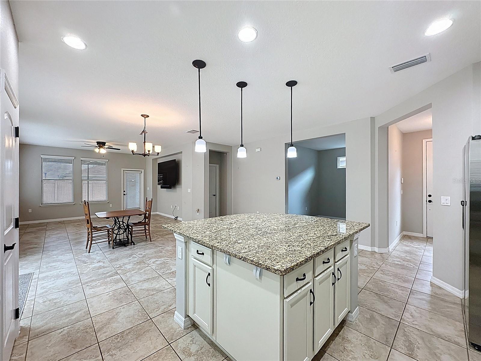 345 ALCOVE DR, GROVELAND, FL, 34736