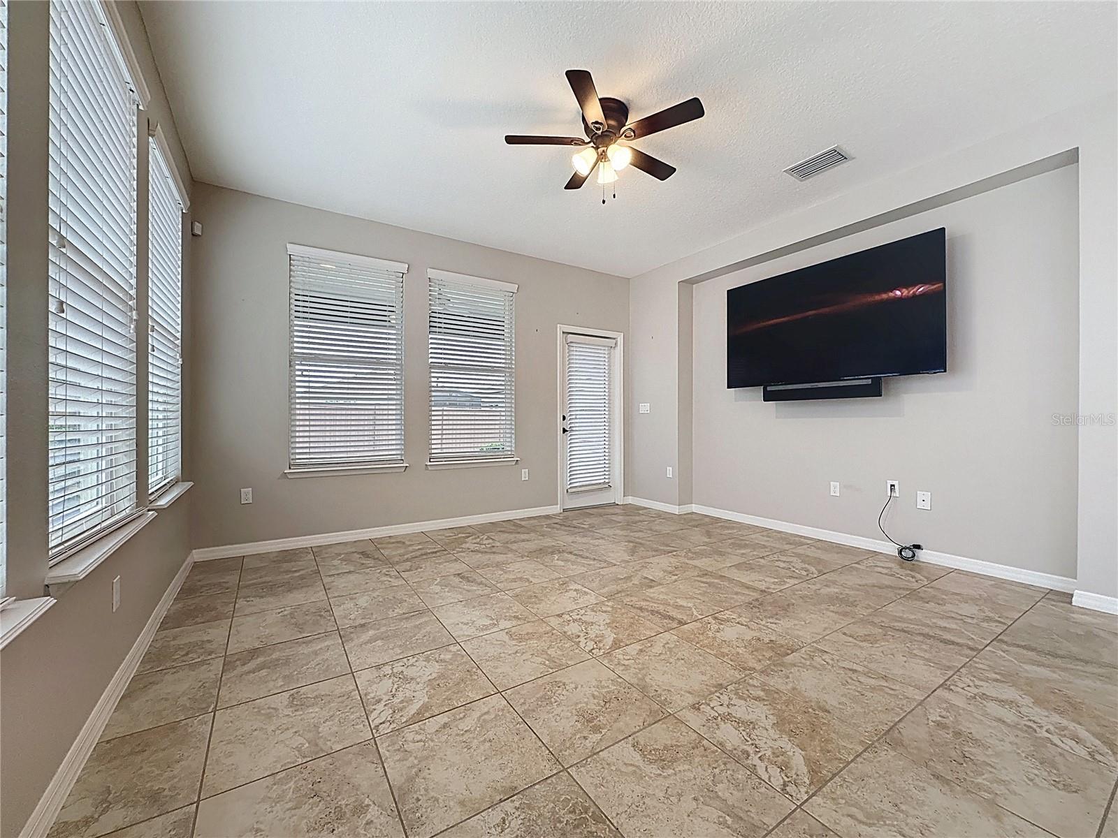 345 ALCOVE DR, GROVELAND, FL, 34736