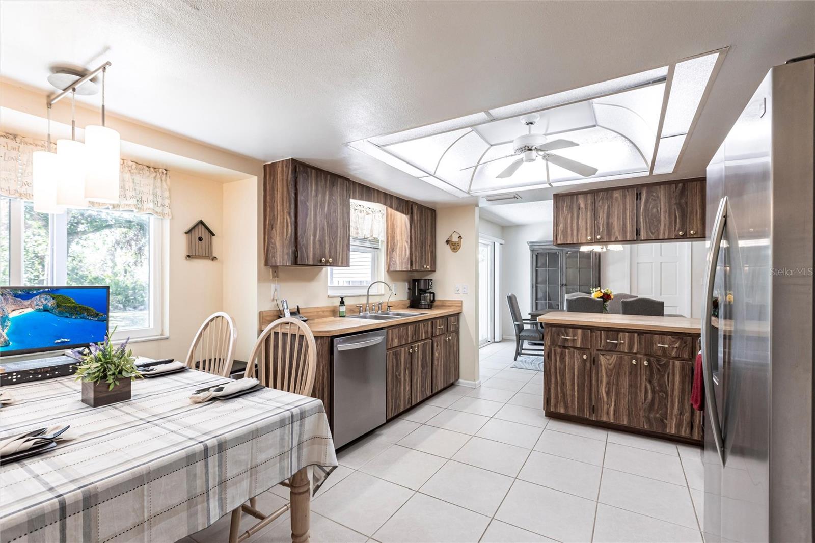 A4643788 Property Photo