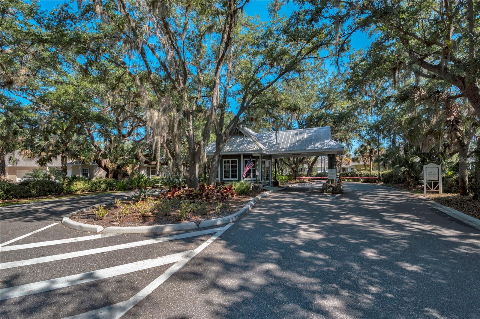 1420 WINDING OAK DR, PORT CHARLOTTE, FL, 33948