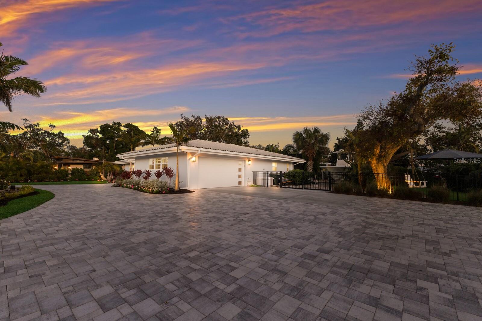 A4643806 Property Photo