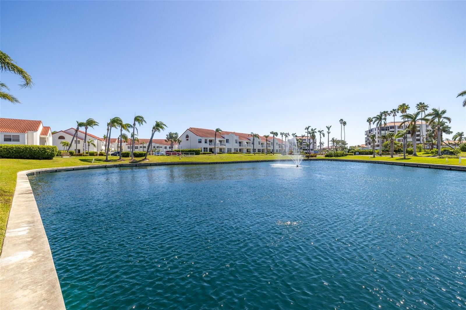 6061 BAHIA DEL MAR BLVD #112, ST PETERSBURG, FL, 33715