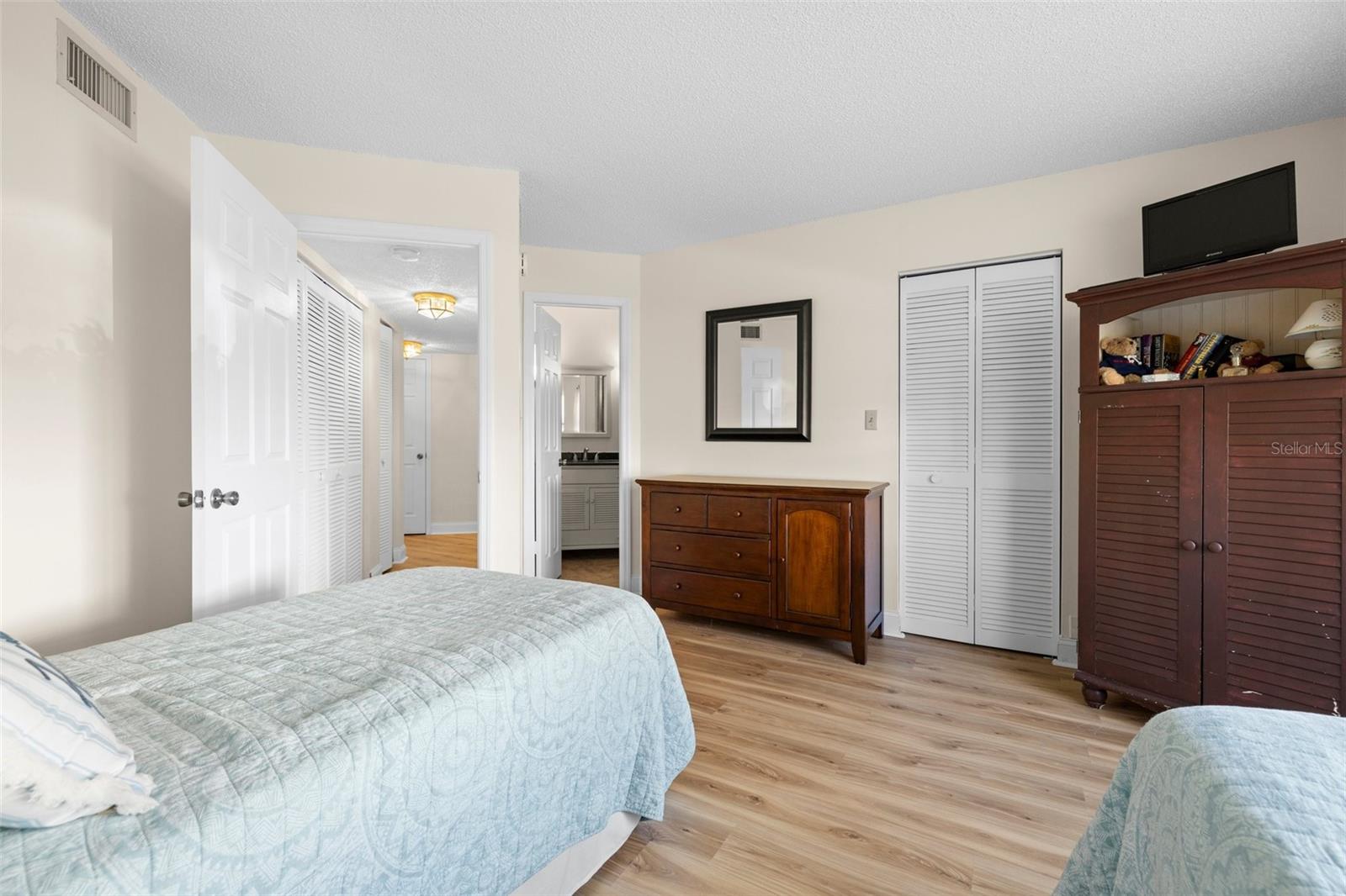 6061 BAHIA DEL MAR BLVD #112, ST PETERSBURG, FL, 33715