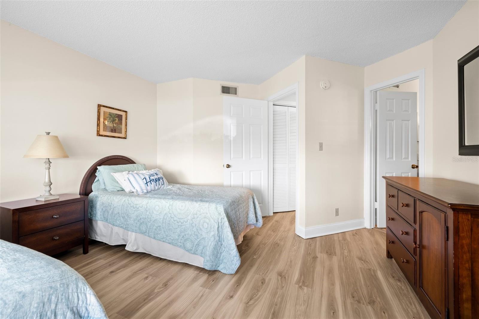 6061 BAHIA DEL MAR BLVD #112, ST PETERSBURG, FL, 33715