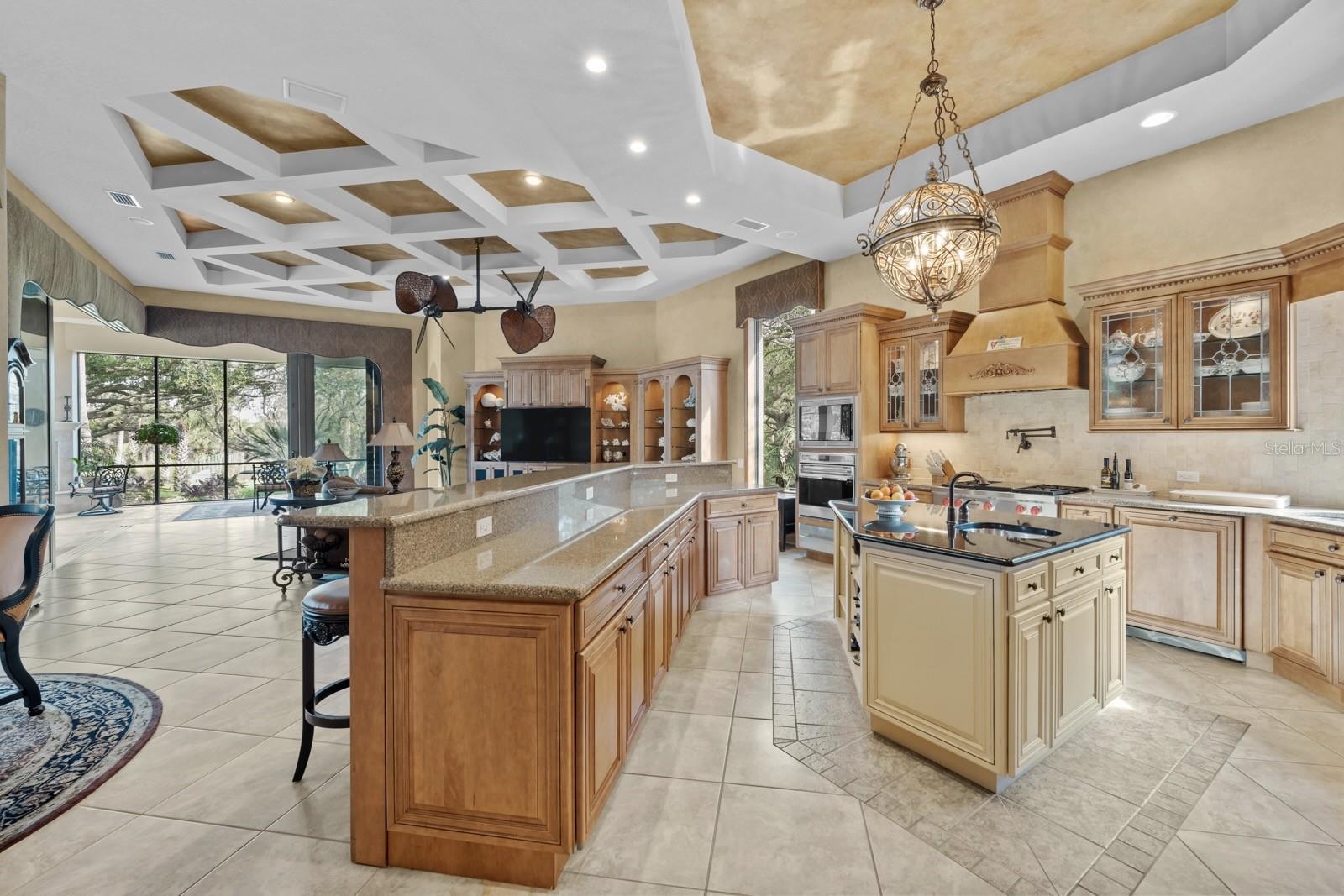 121 ISLAND ESTATES PKWY, PALM COAST, FL, 32137