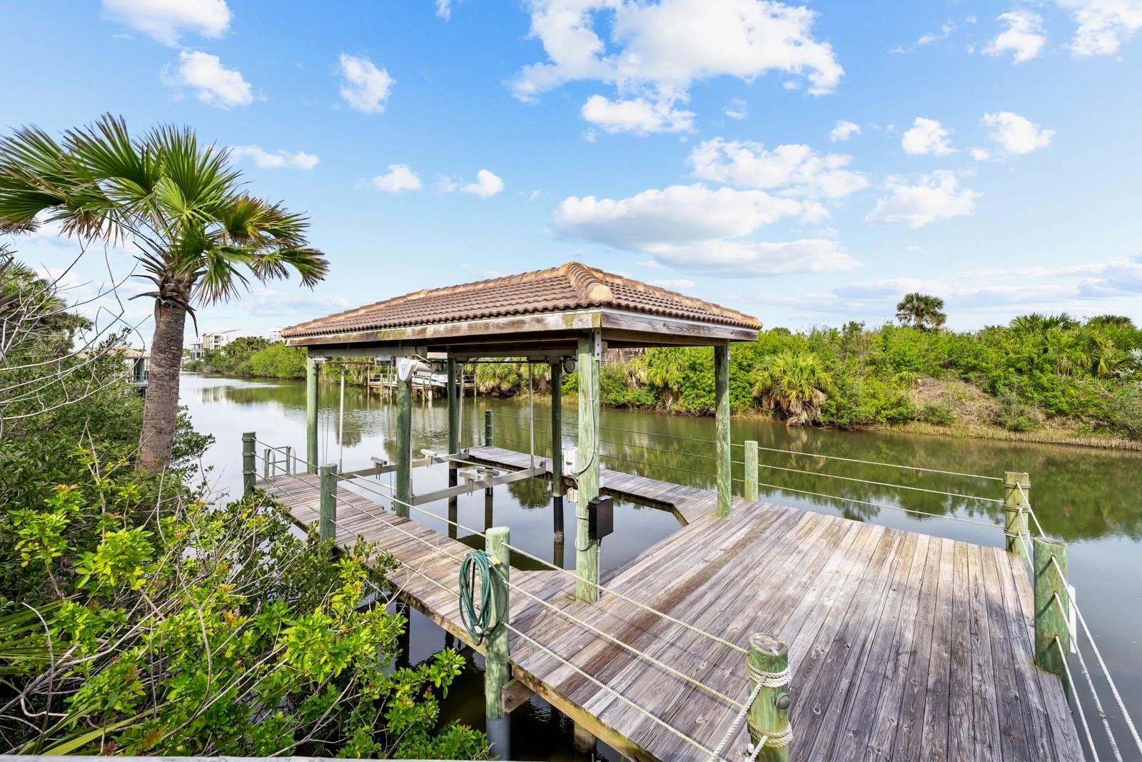 121 ISLAND ESTATES PKWY, PALM COAST, FL, 32137
