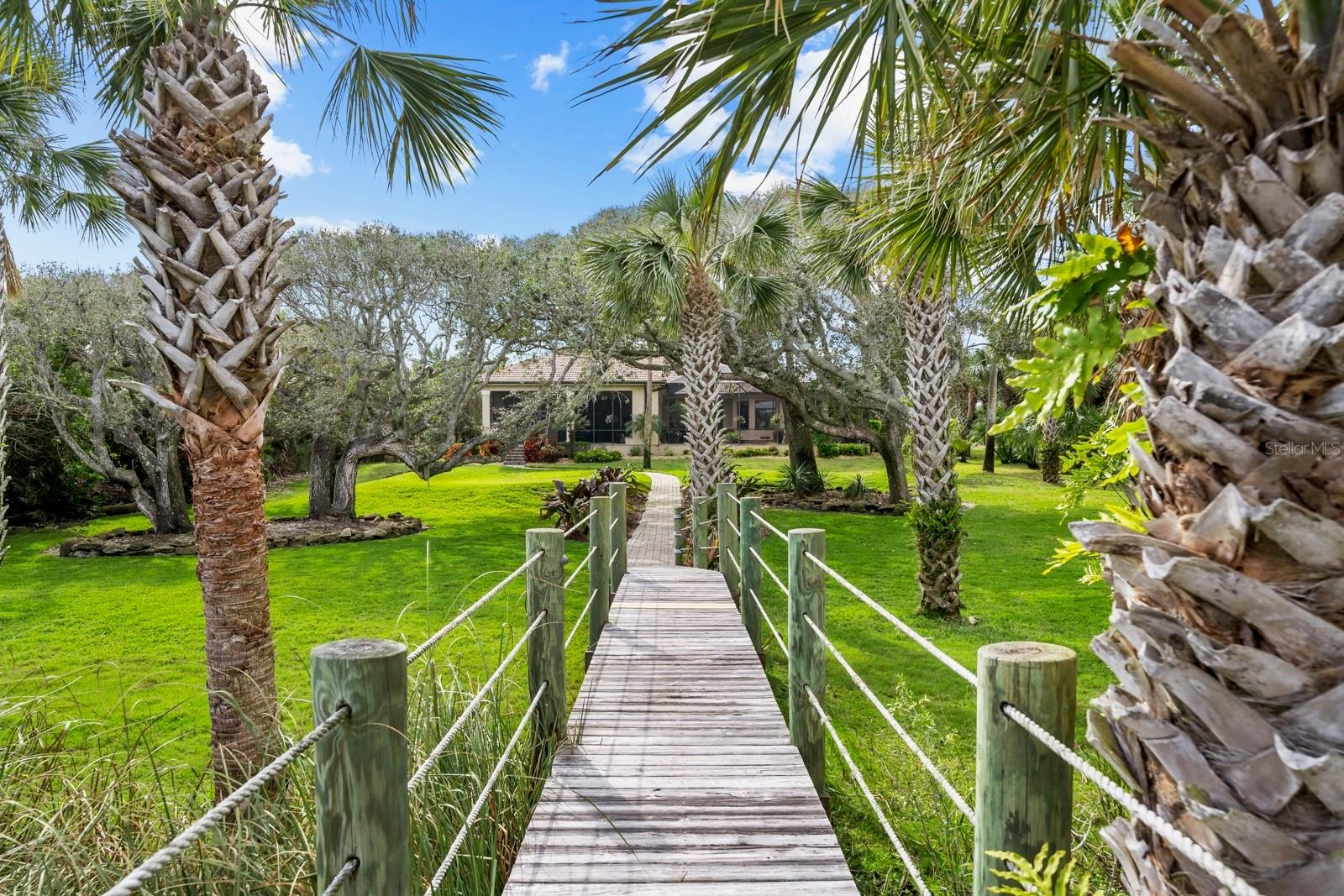 121 ISLAND ESTATES PKWY, PALM COAST, FL, 32137