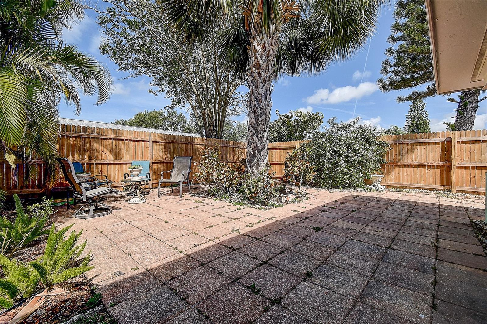2513 BRAMBLEWOOD DR W, CLEARWATER, FL, 33763