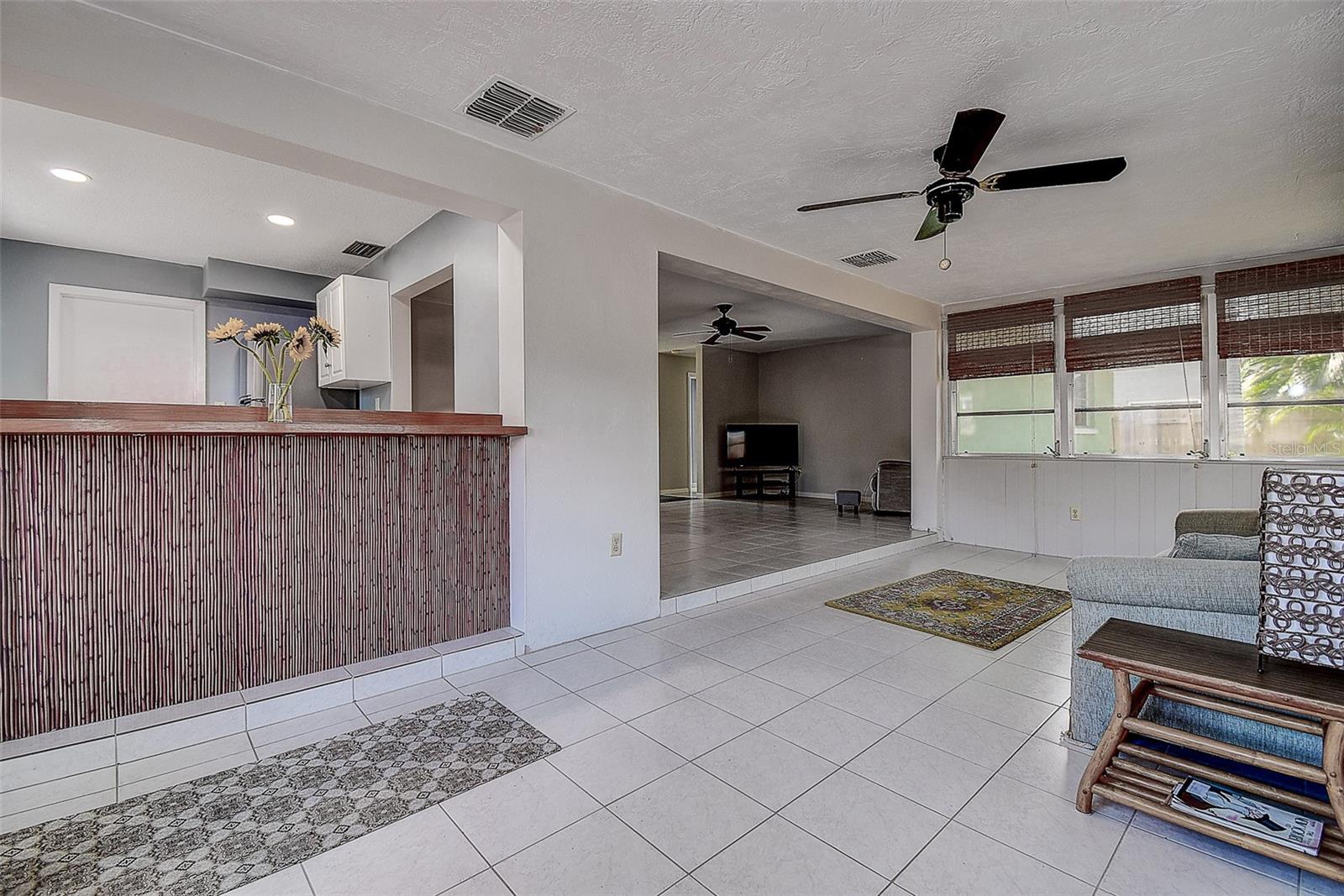 2513 BRAMBLEWOOD DR W, CLEARWATER, FL, 33763