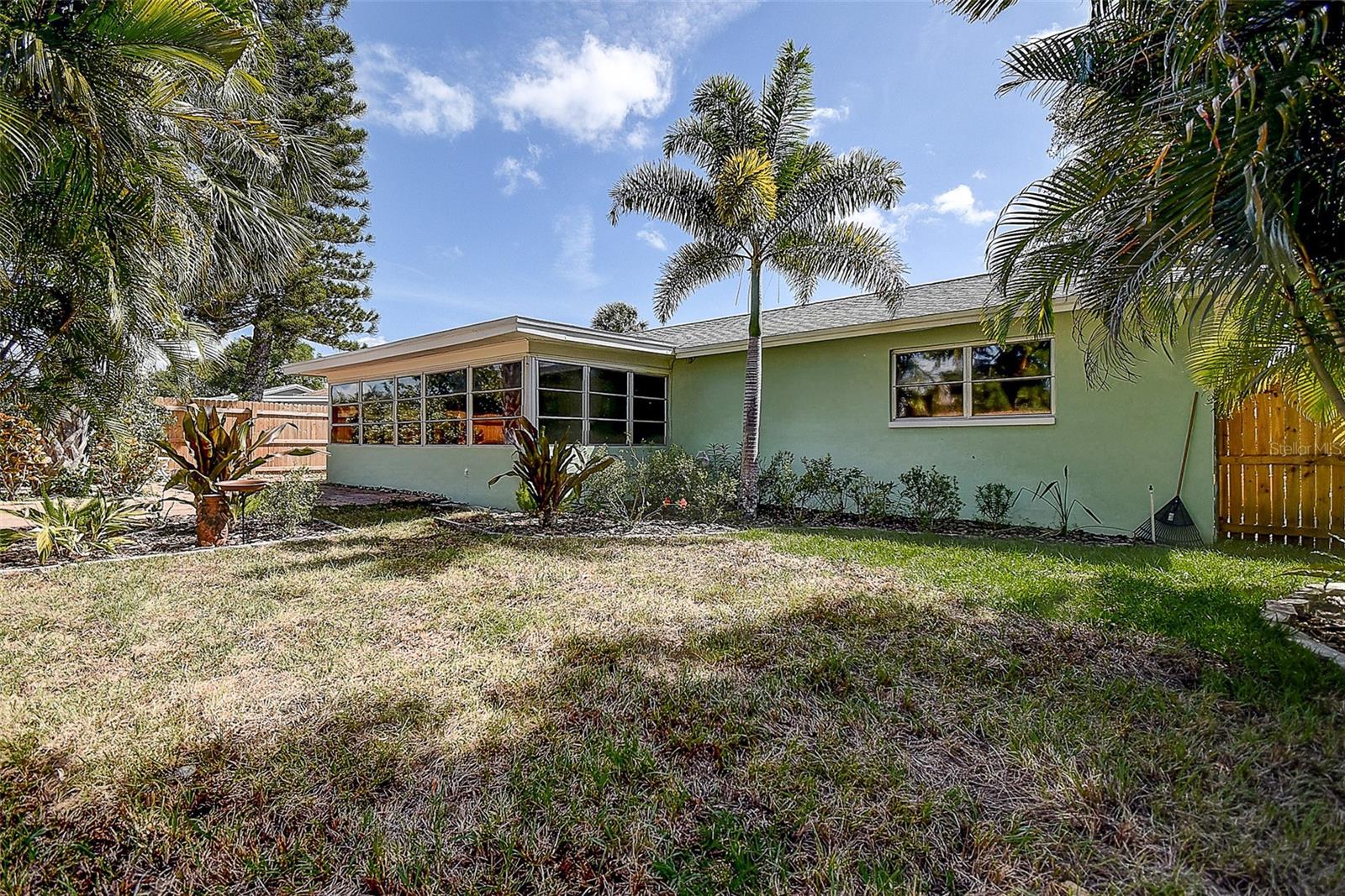 2513 BRAMBLEWOOD DR W, CLEARWATER, FL, 33763