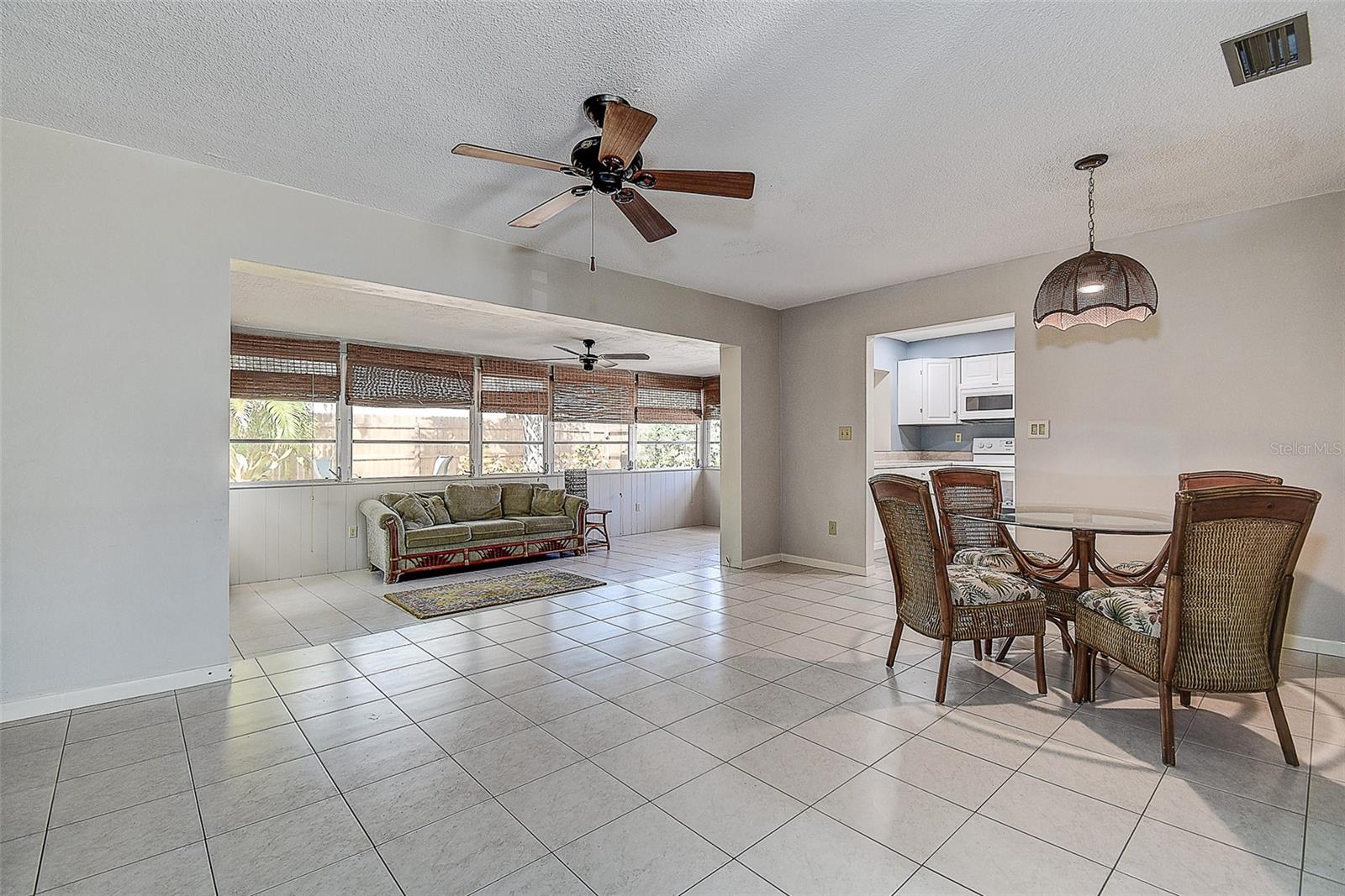 2513 BRAMBLEWOOD DR W, CLEARWATER, FL, 33763