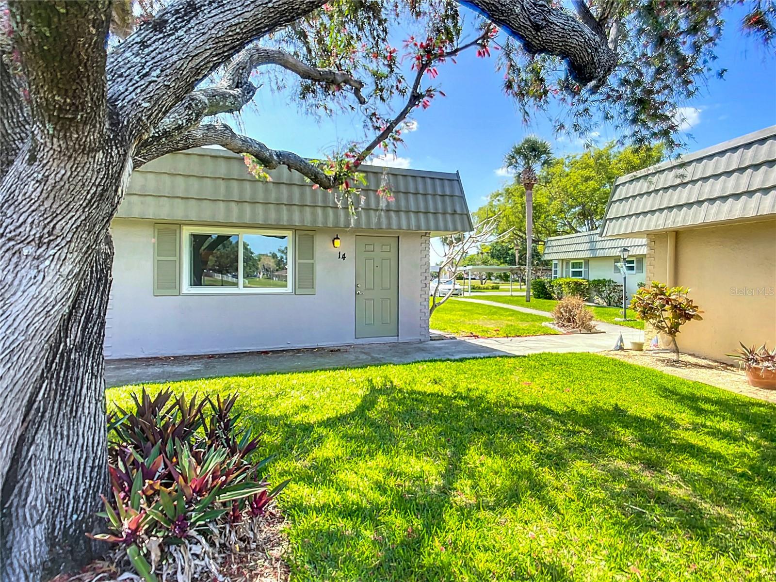 201 KINGS BLVD #14, SUN CITY CENTER, FL, 33573