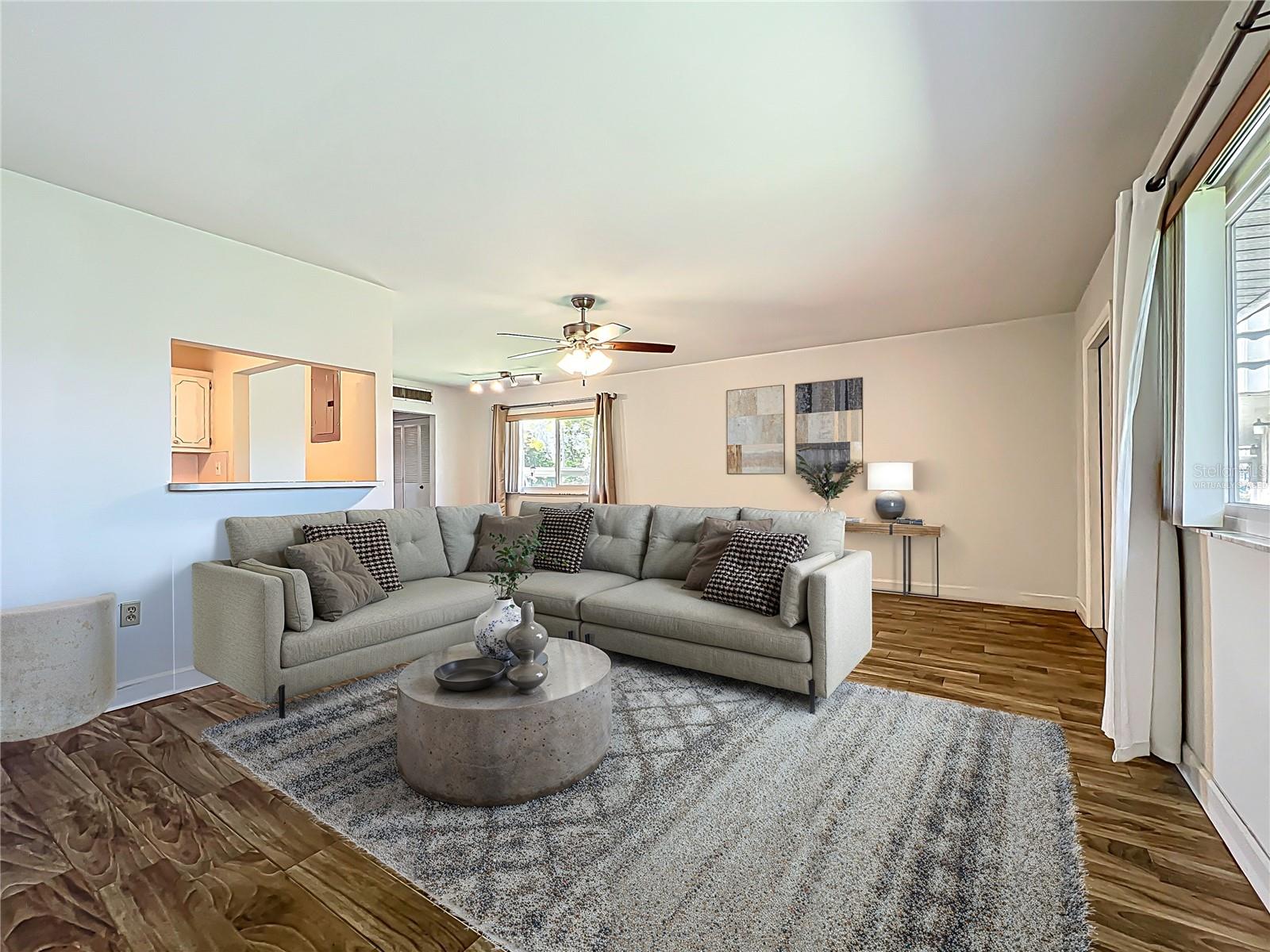 201 KINGS BLVD #14, SUN CITY CENTER, FL, 33573