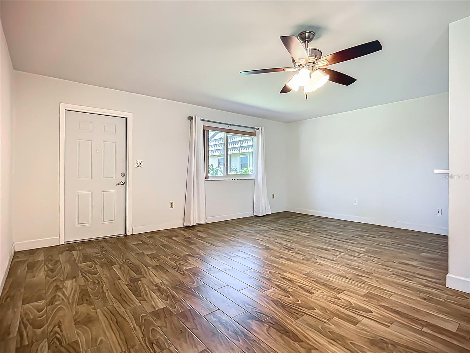 201 KINGS BLVD #14, SUN CITY CENTER, FL, 33573