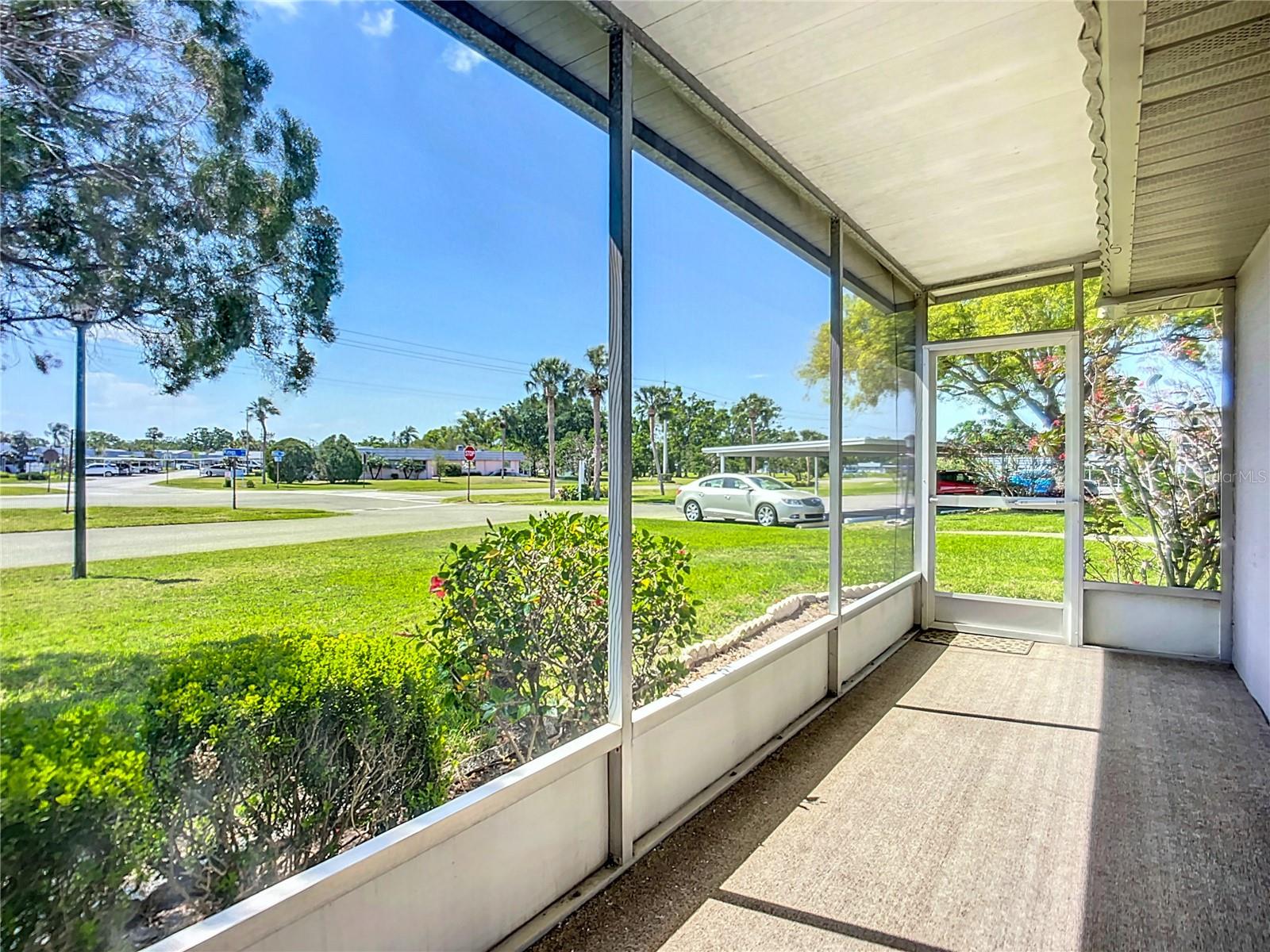 201 KINGS BLVD #14, SUN CITY CENTER, FL, 33573