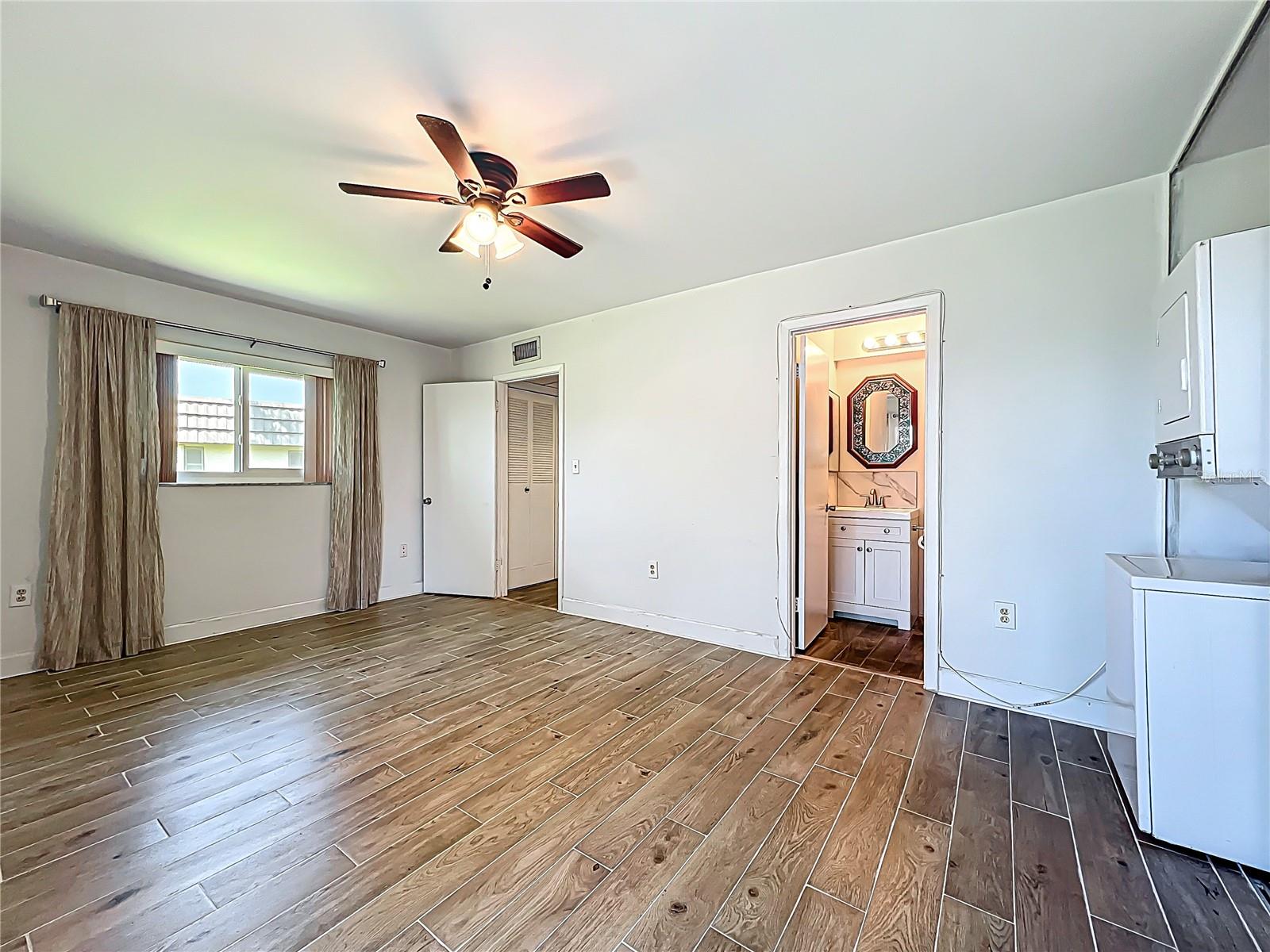 201 KINGS BLVD #14, SUN CITY CENTER, FL, 33573