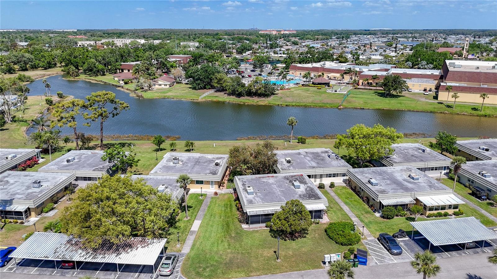 201 KINGS BLVD #14, SUN CITY CENTER, FL, 33573