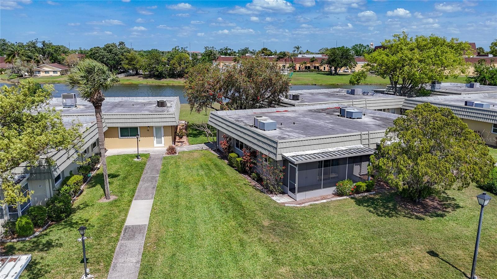 201 KINGS BLVD #14, SUN CITY CENTER, FL, 33573