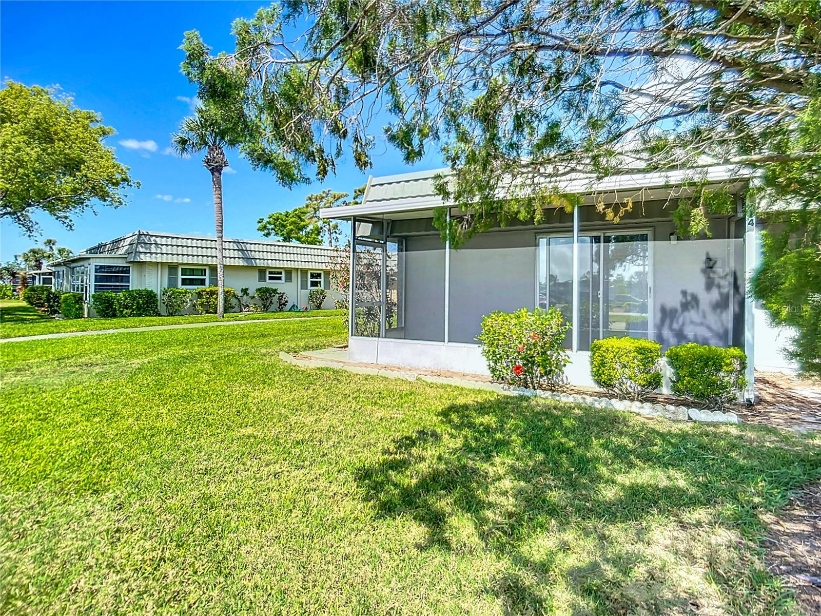 201 KINGS BLVD #14, SUN CITY CENTER, FL, 33573