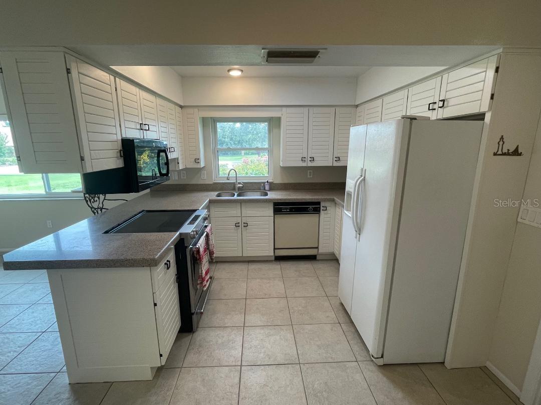 A4643824 Property Photo