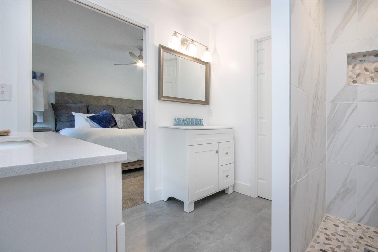 800 EVEREST RD, VENICE, FL, 34293