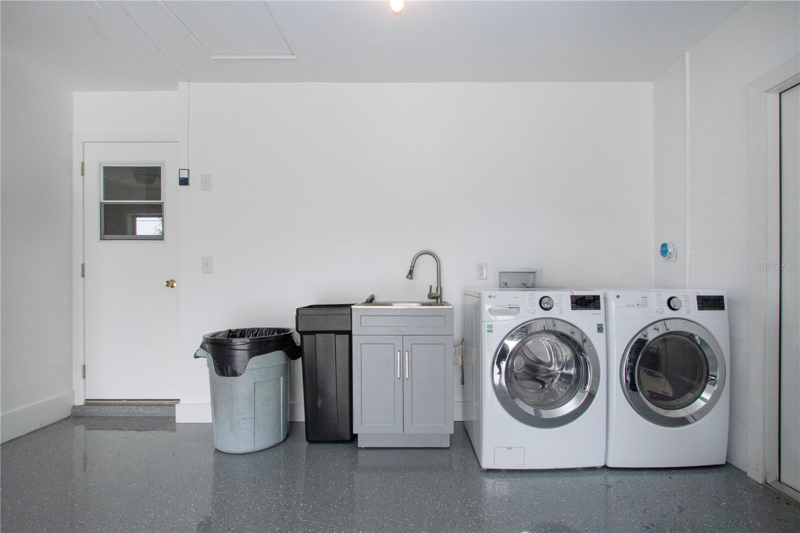 800 EVEREST RD, VENICE, FL, 34293