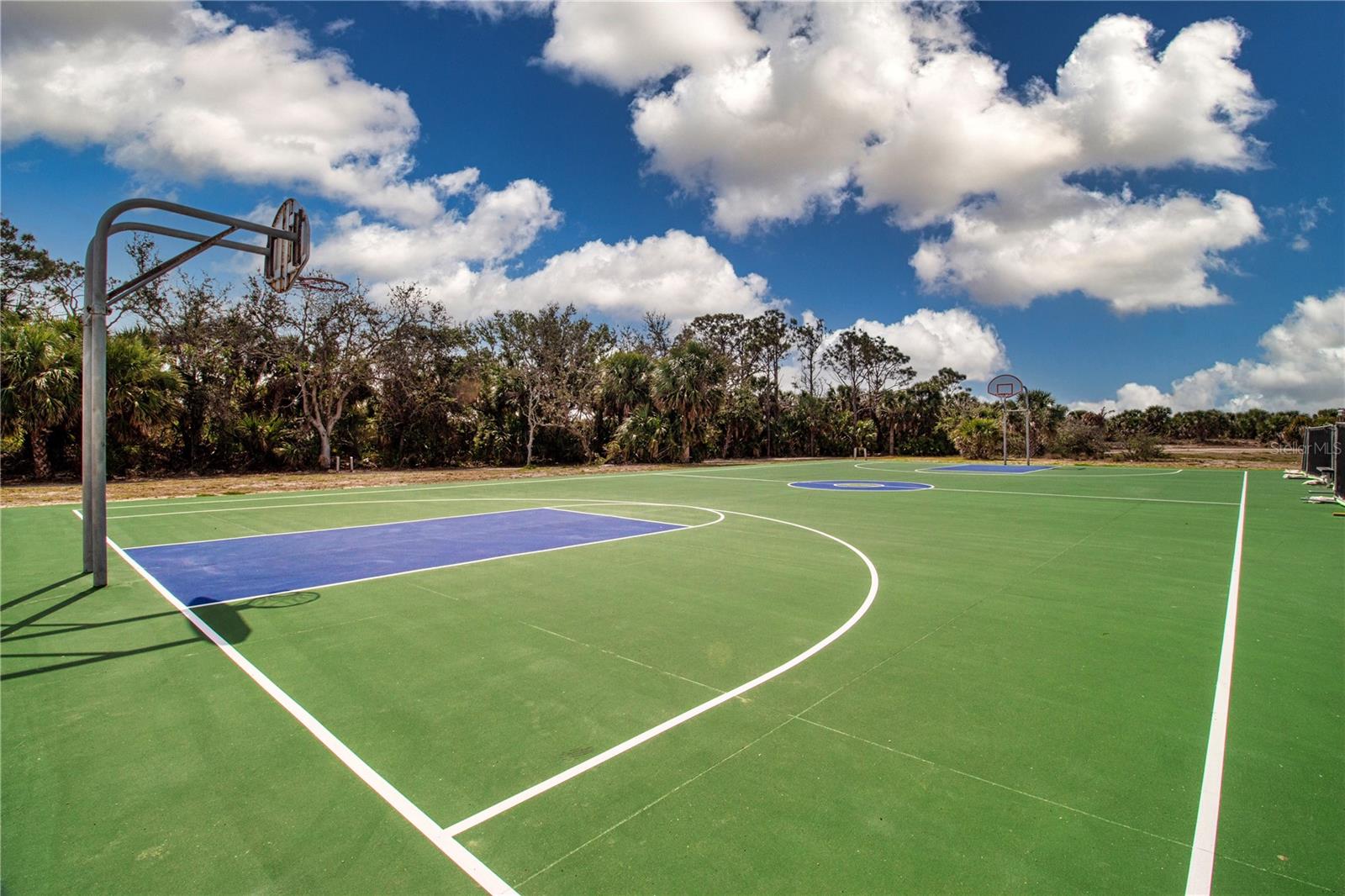800 EVEREST RD, VENICE, FL, 34293