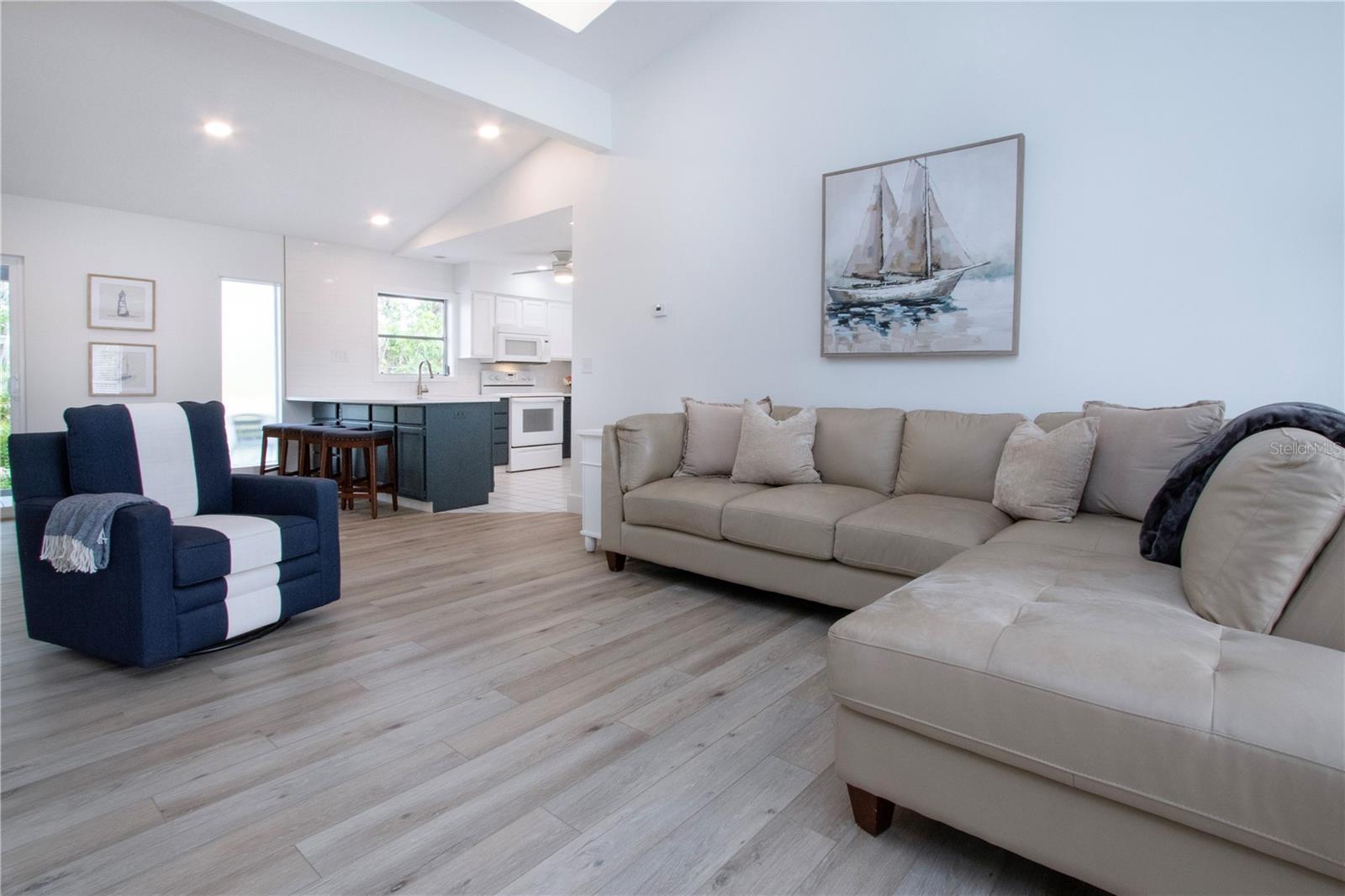 800 EVEREST RD, VENICE, FL, 34293