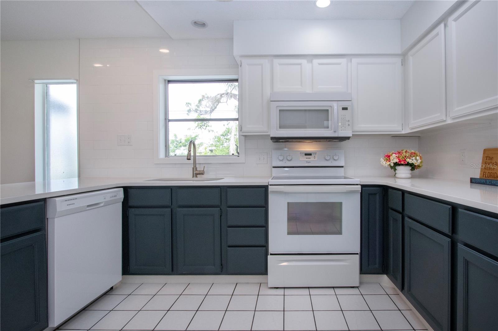 800 EVEREST RD, VENICE, FL, 34293