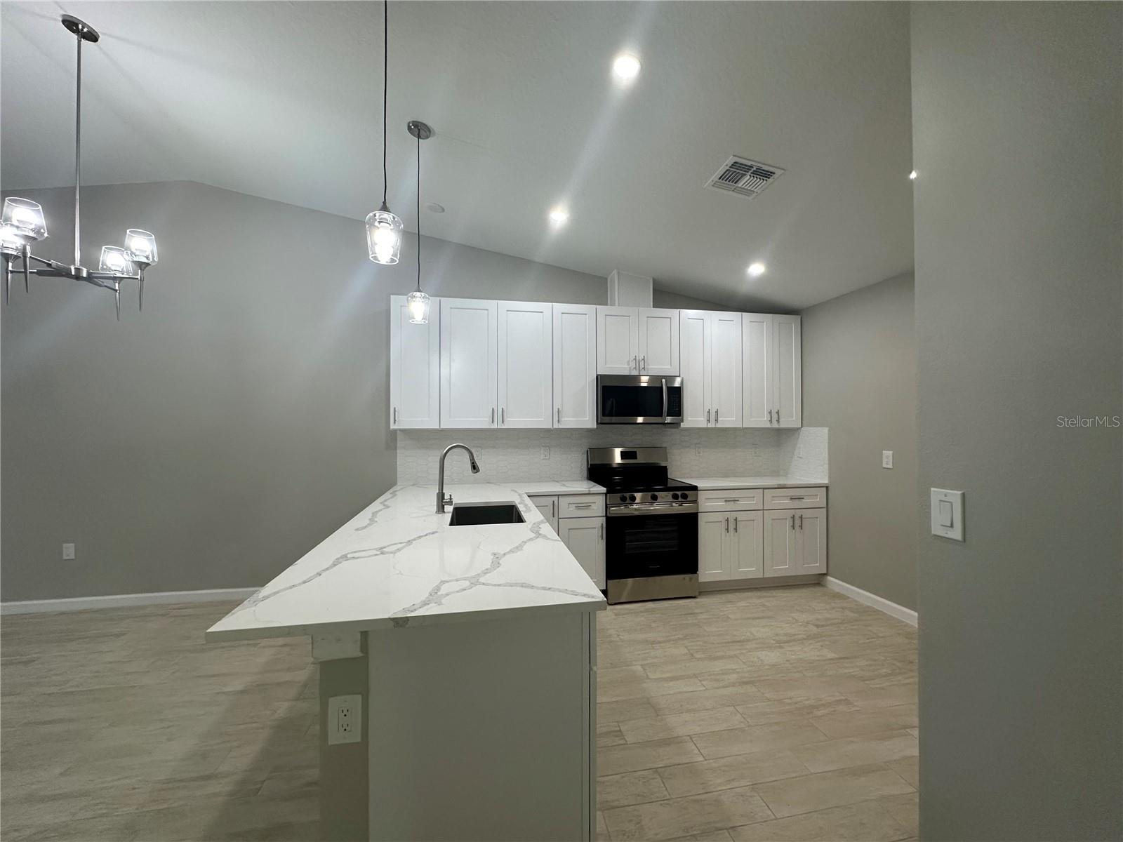 11144 PENDLETON AVE, ENGLEWOOD, FL, 34224