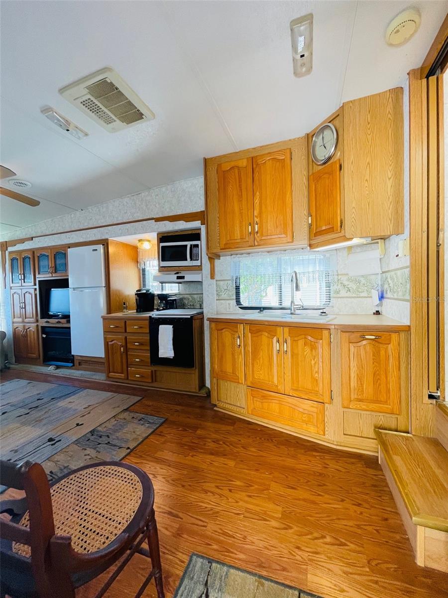 O6288245 Property Photo