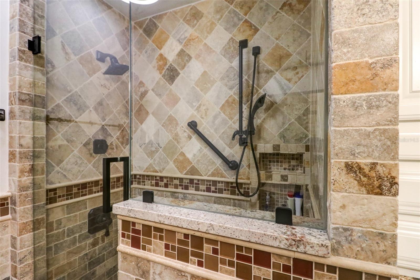 16212 W COURSE DR, TAMPA, FL, 33624