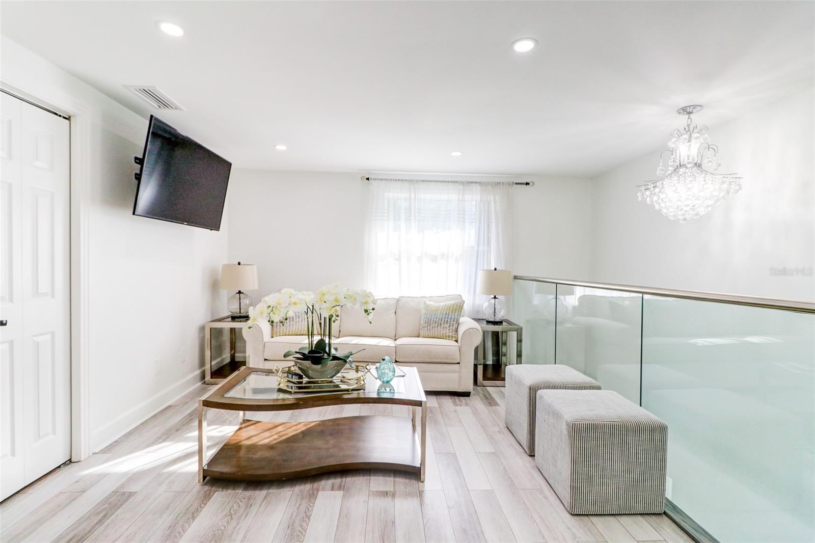 16212 W COURSE DR, TAMPA, FL, 33624