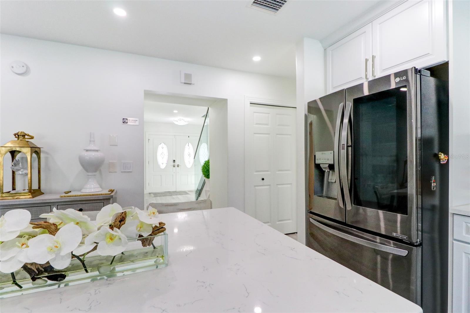 16212 W COURSE DR, TAMPA, FL, 33624