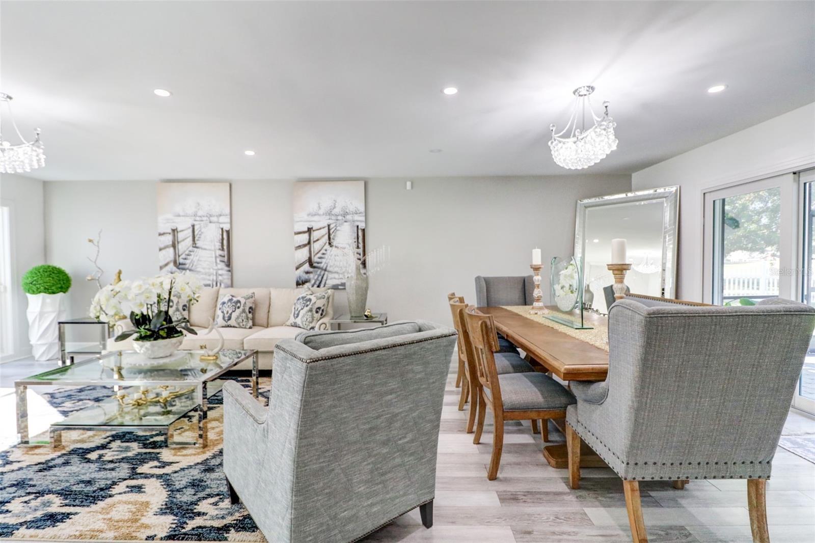 16212 W COURSE DR, TAMPA, FL, 33624