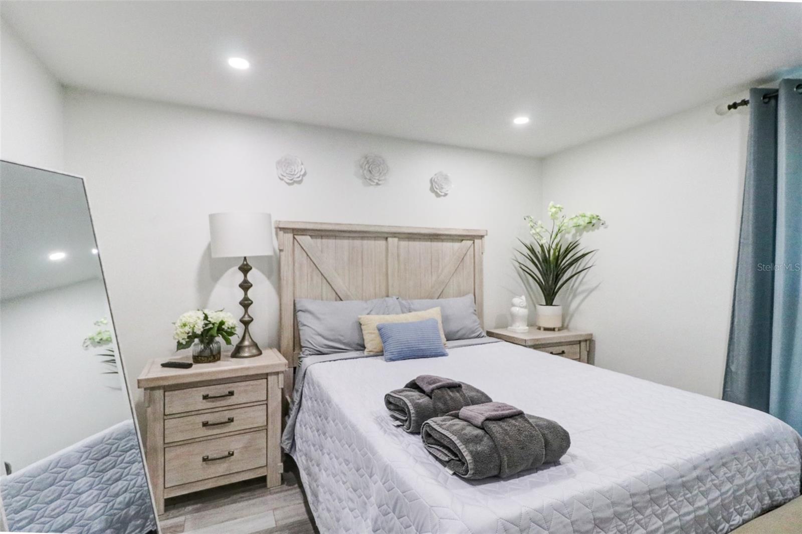 16212 W COURSE DR, TAMPA, FL, 33624