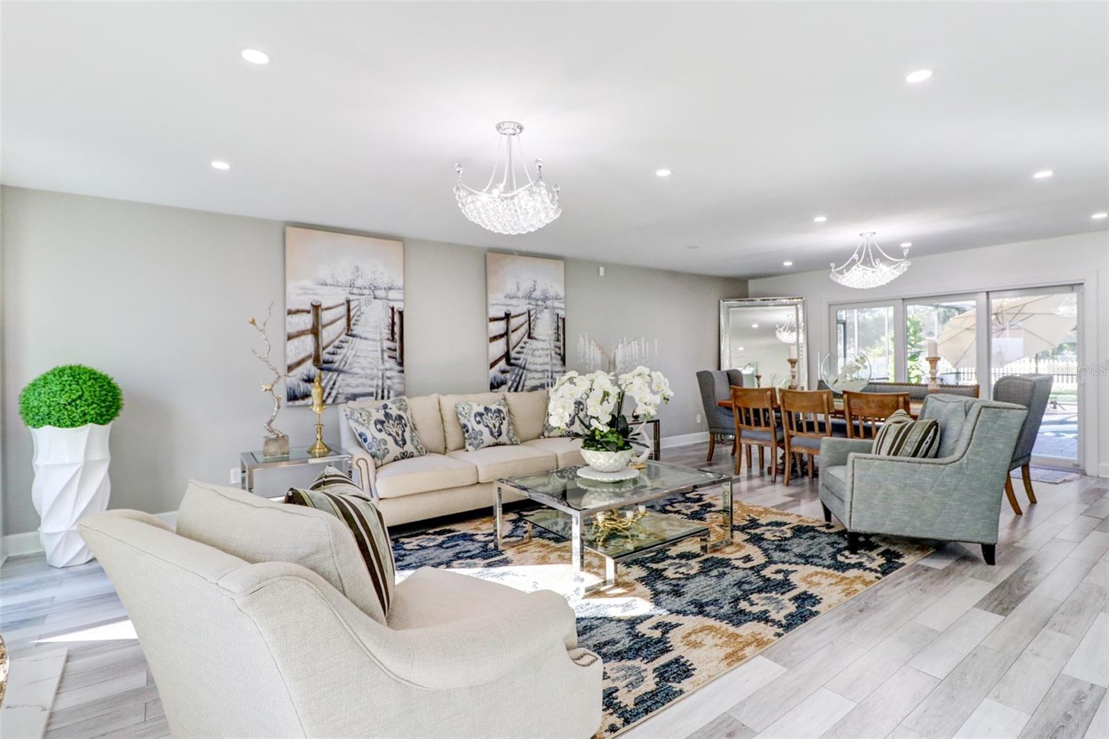 16212 W COURSE DR, TAMPA, FL, 33624