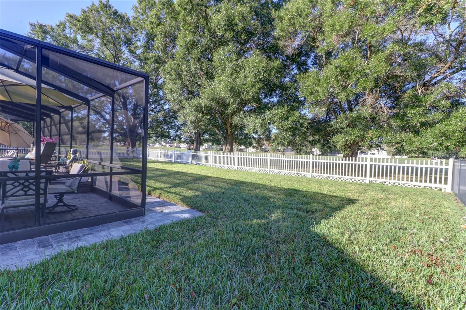 16212 W COURSE DR, TAMPA, FL, 33624