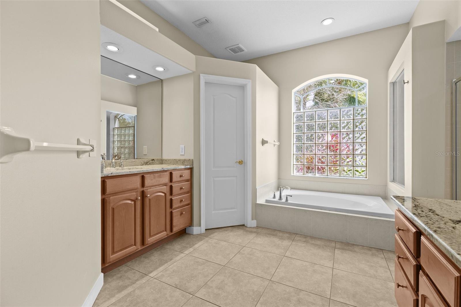 10561 GREENCREST DR, TAMPA, FL, 33626