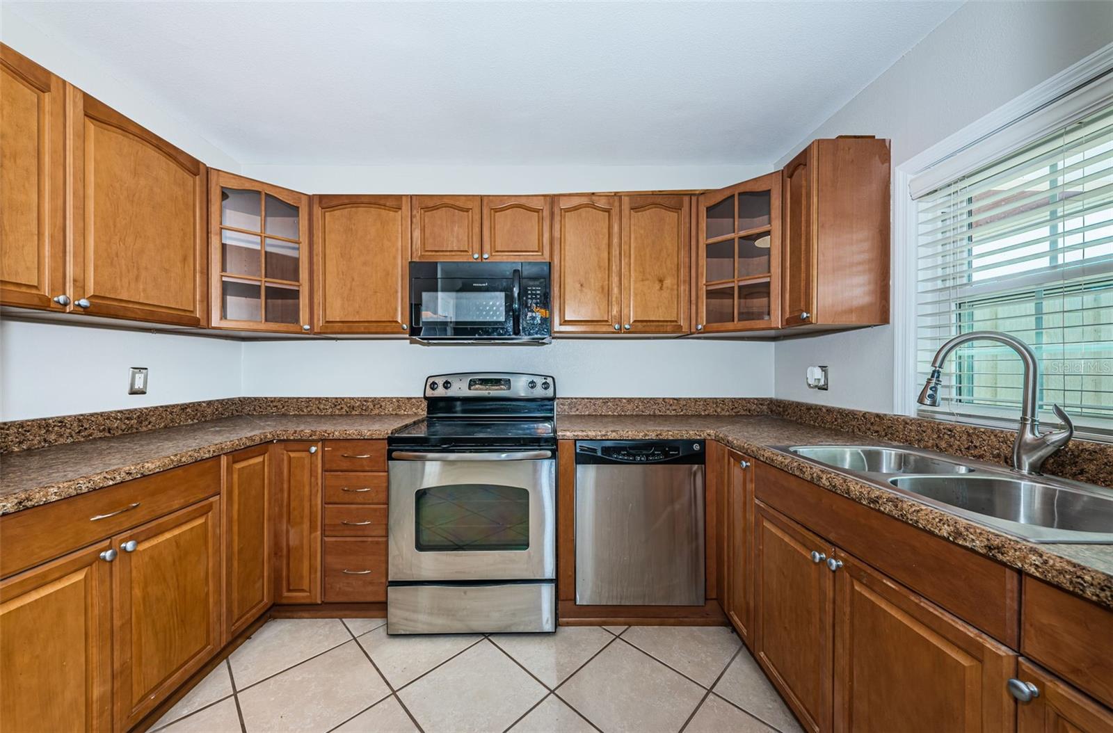 5196 BEACH DR SE #B, ST PETERSBURG, FL, 33705