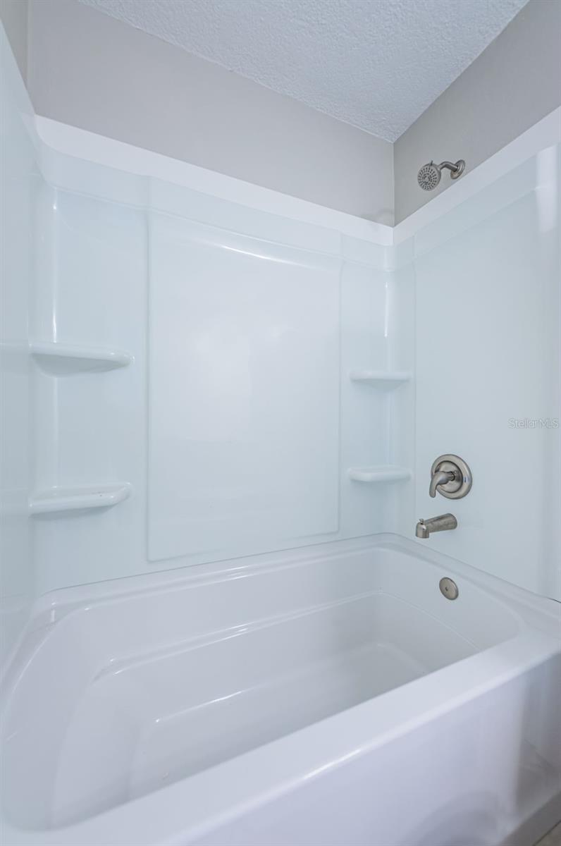 5196 BEACH DR SE #B, ST PETERSBURG, FL, 33705