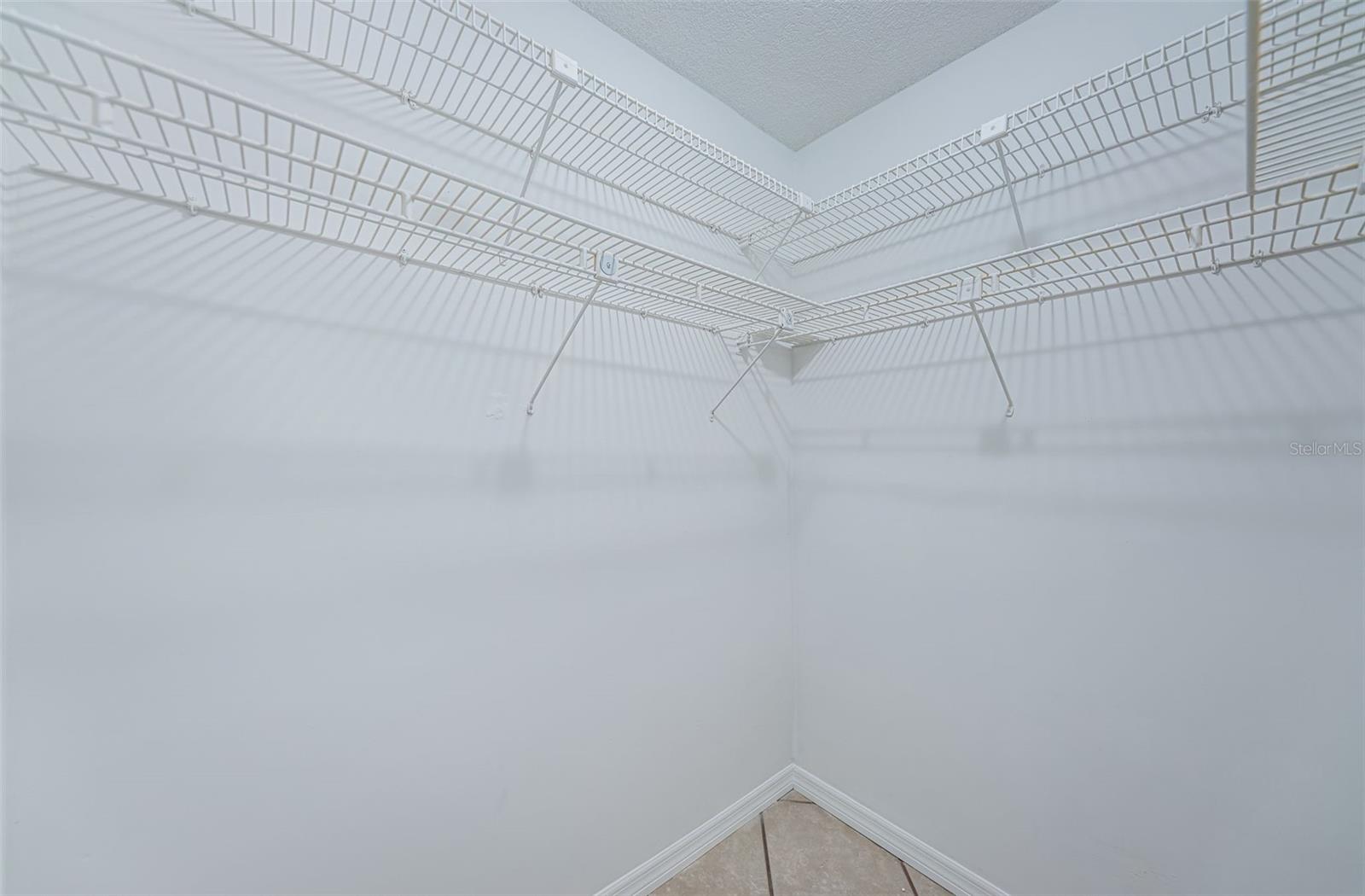 5196 BEACH DR SE #B, ST PETERSBURG, FL, 33705