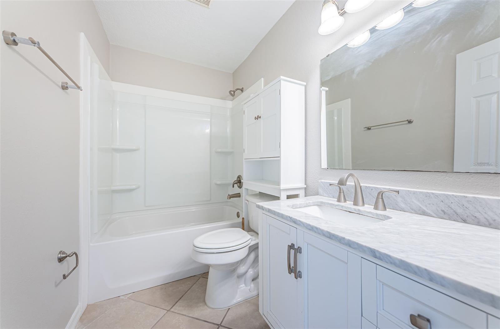 5196 BEACH DR SE #B, ST PETERSBURG, FL, 33705
