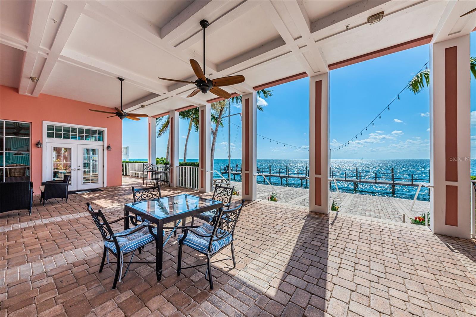 5196 BEACH DR SE #B, ST PETERSBURG, FL, 33705