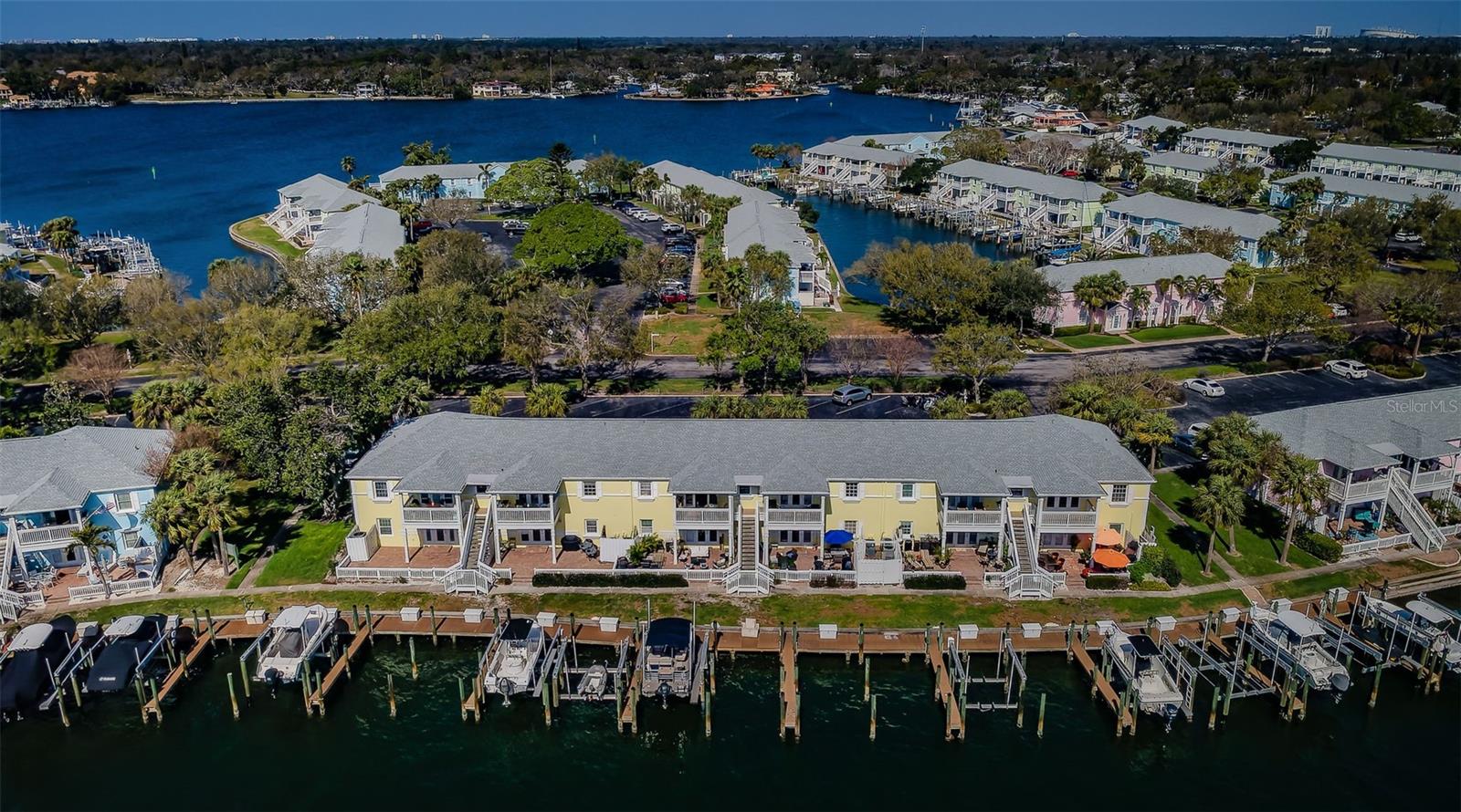 5196 BEACH DR SE #B, ST PETERSBURG, FL, 33705