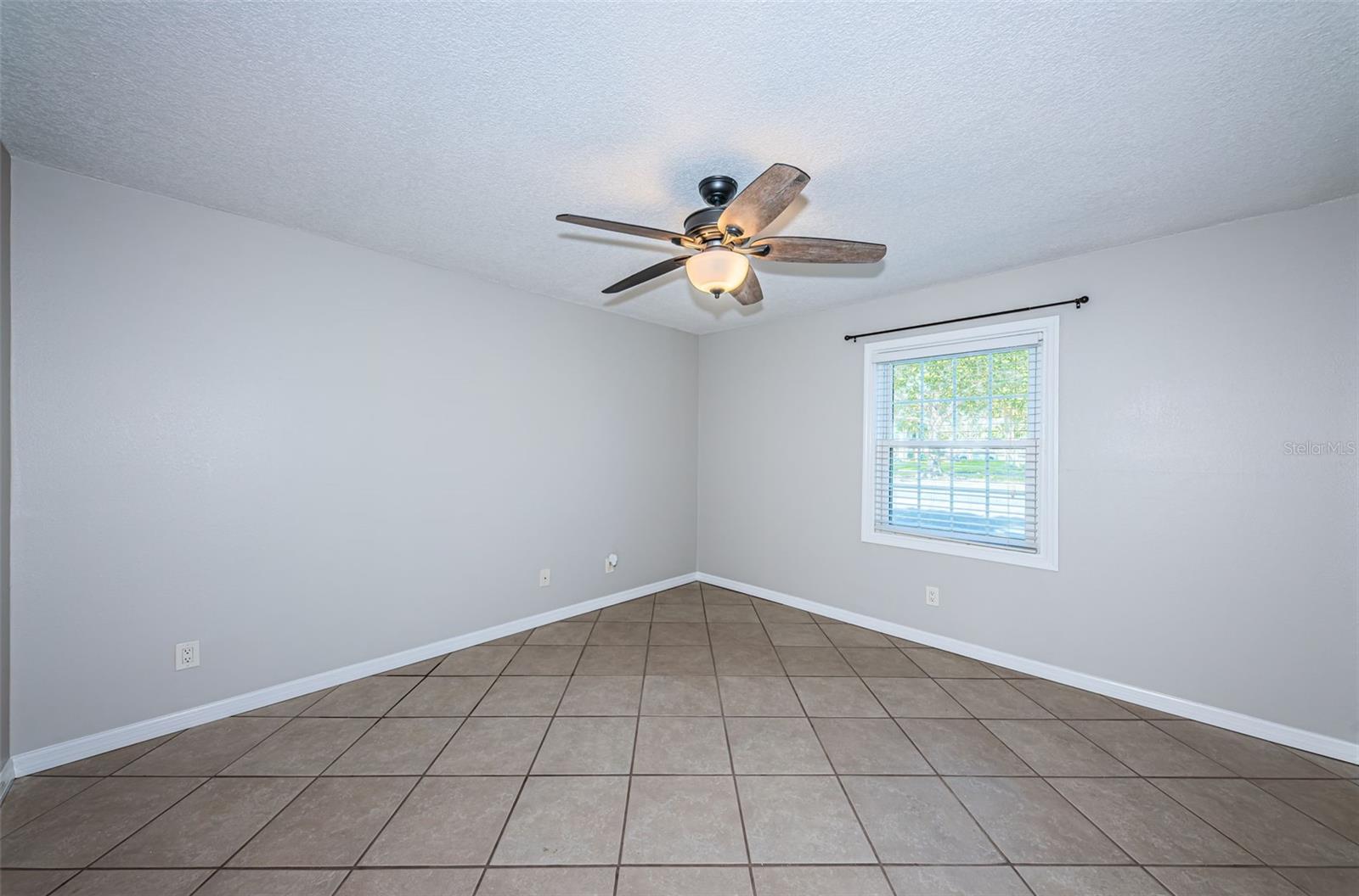 5196 BEACH DR SE #B, ST PETERSBURG, FL, 33705