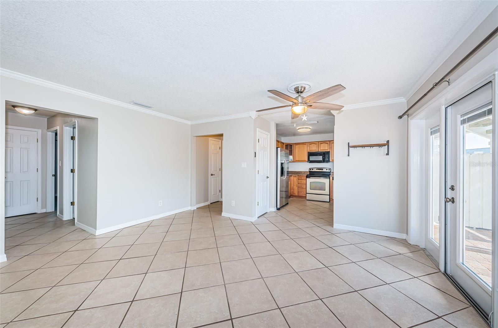 5196 BEACH DR SE #B, ST PETERSBURG, FL, 33705