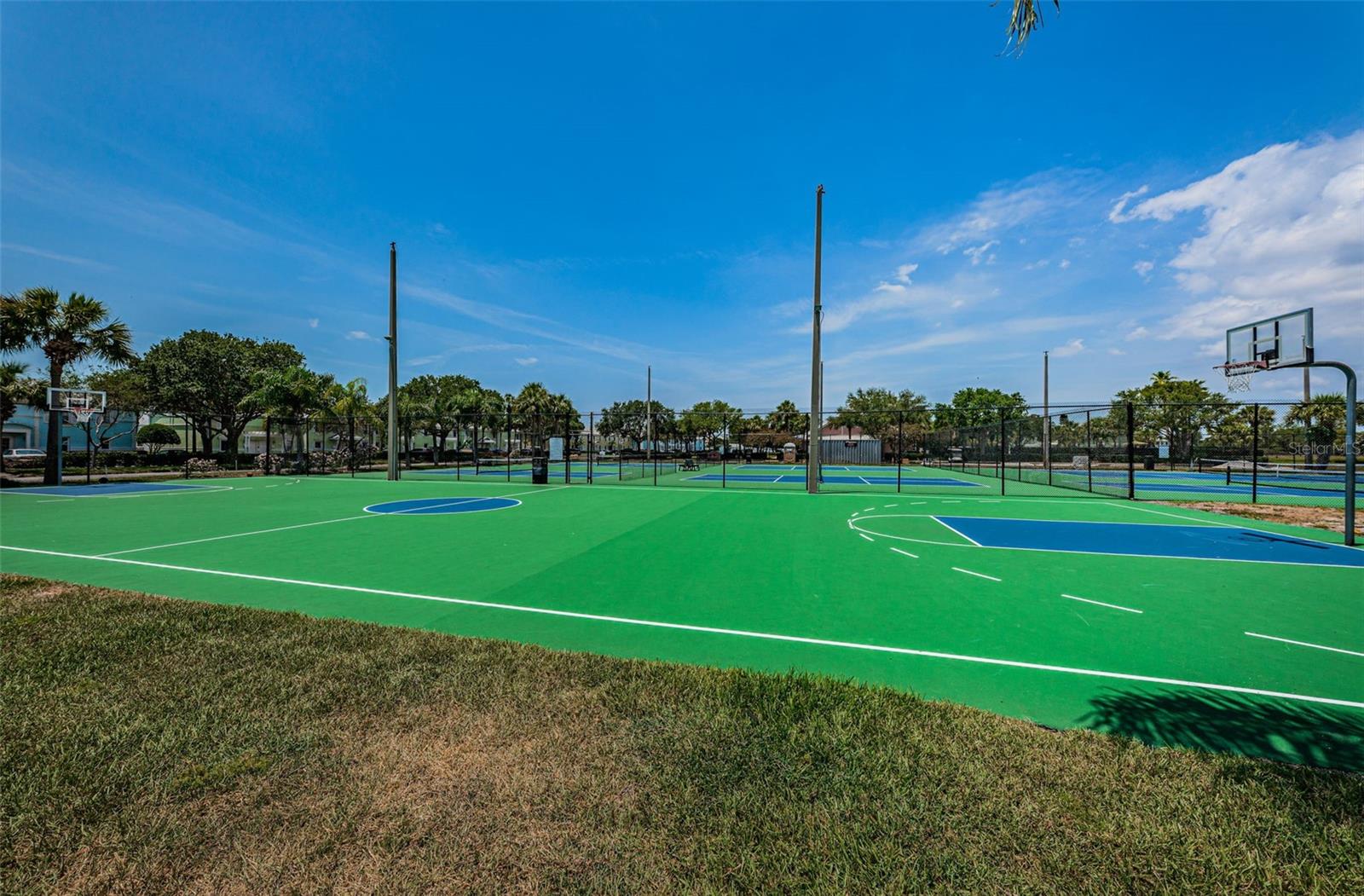 5196 BEACH DR SE #B, ST PETERSBURG, FL, 33705