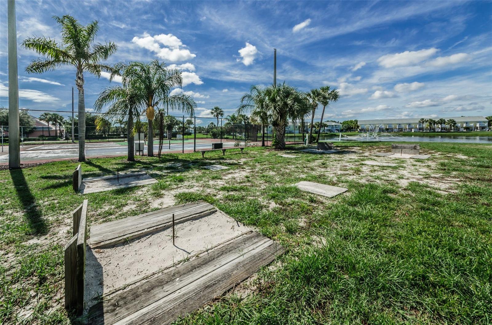 5196 BEACH DR SE #B, ST PETERSBURG, FL, 33705